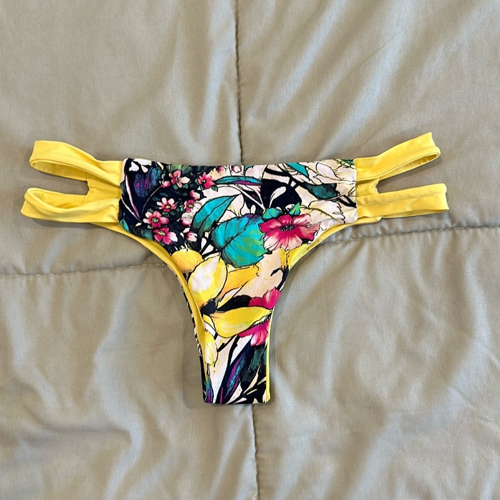 San Lorenzo reversible bikini bottoms
